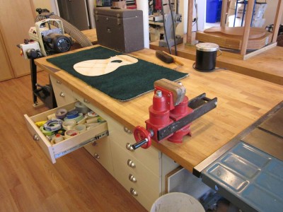 Similar view but with the vise in place and the &quot;tape drawer&quot; open.