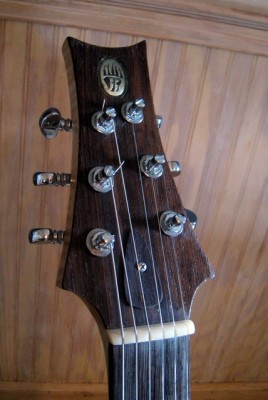 headstock.jpg