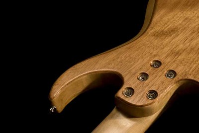 09-Generatrix-Kitchen-Bass--neck-joint.jpg