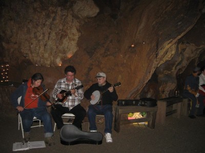 CaveMusicians2.jpg