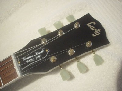 Headstock.jpg