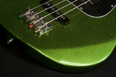 09--NYDE-JB-Special-Bass,--body-front-detail.jpg