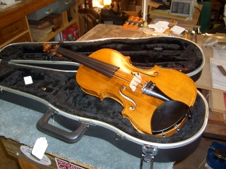 Violin 001 (640x480) (320x240).jpg